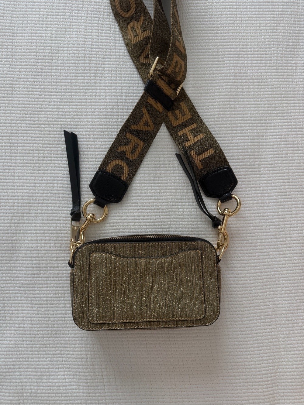 Marc Jacobs Gold Metallic Snapshot Crossbody with Branded Strap - Picture 2 of 6
